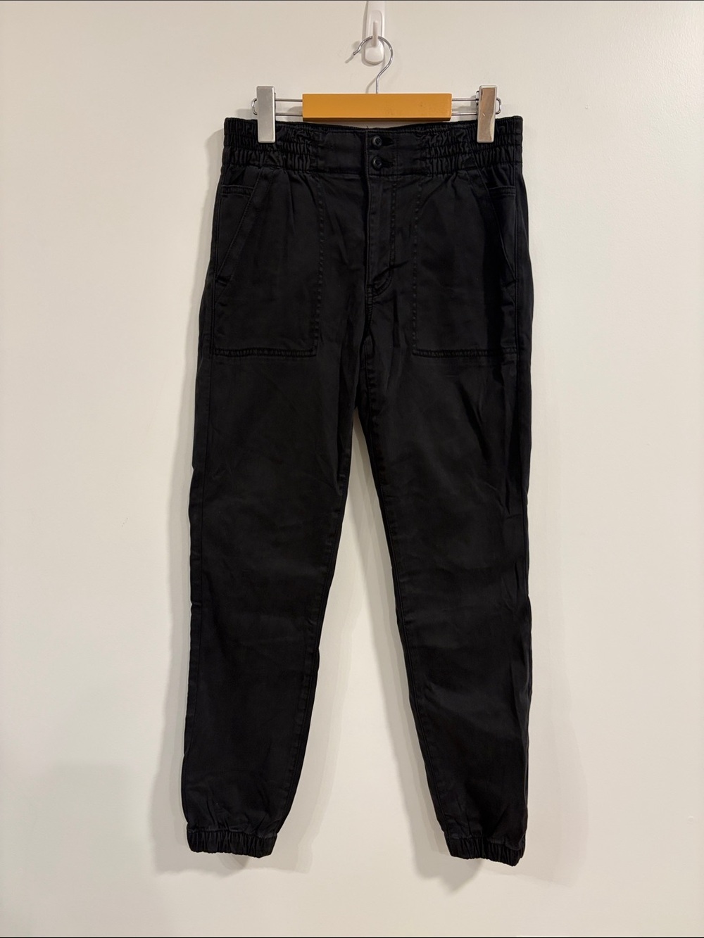 NWT American Eagle Outfitters Black Elastic-Waist Joggers
